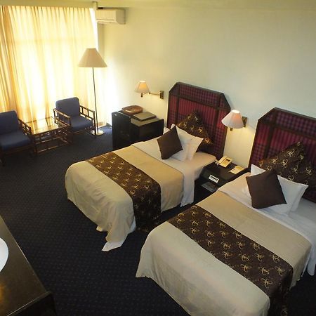 Mesra Business & Resort Hotel Samarinda Kültér fotó