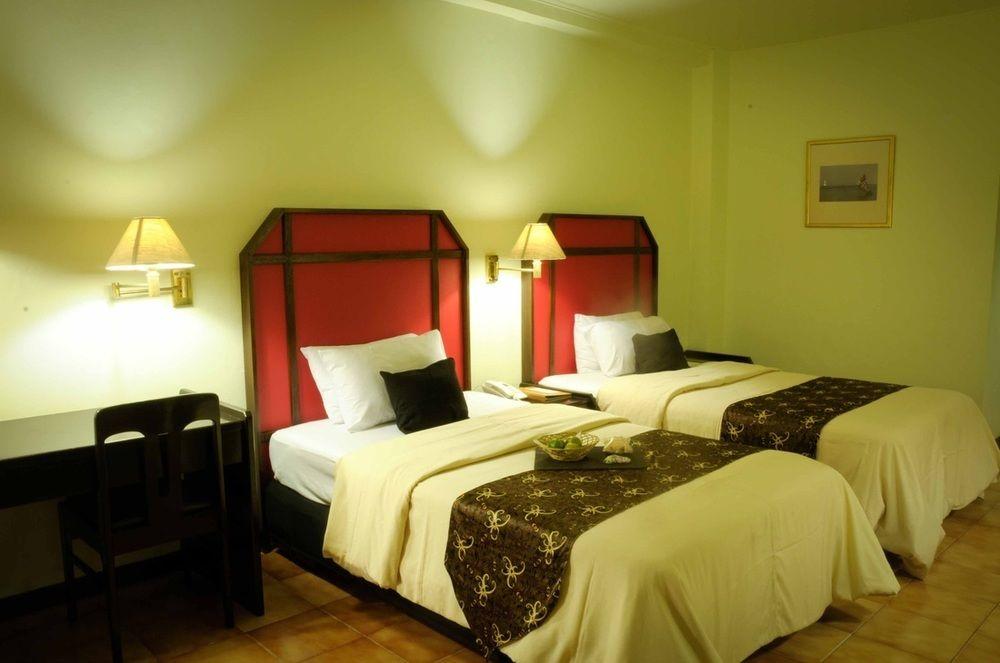 Mesra Business & Resort Hotel Samarinda Kültér fotó