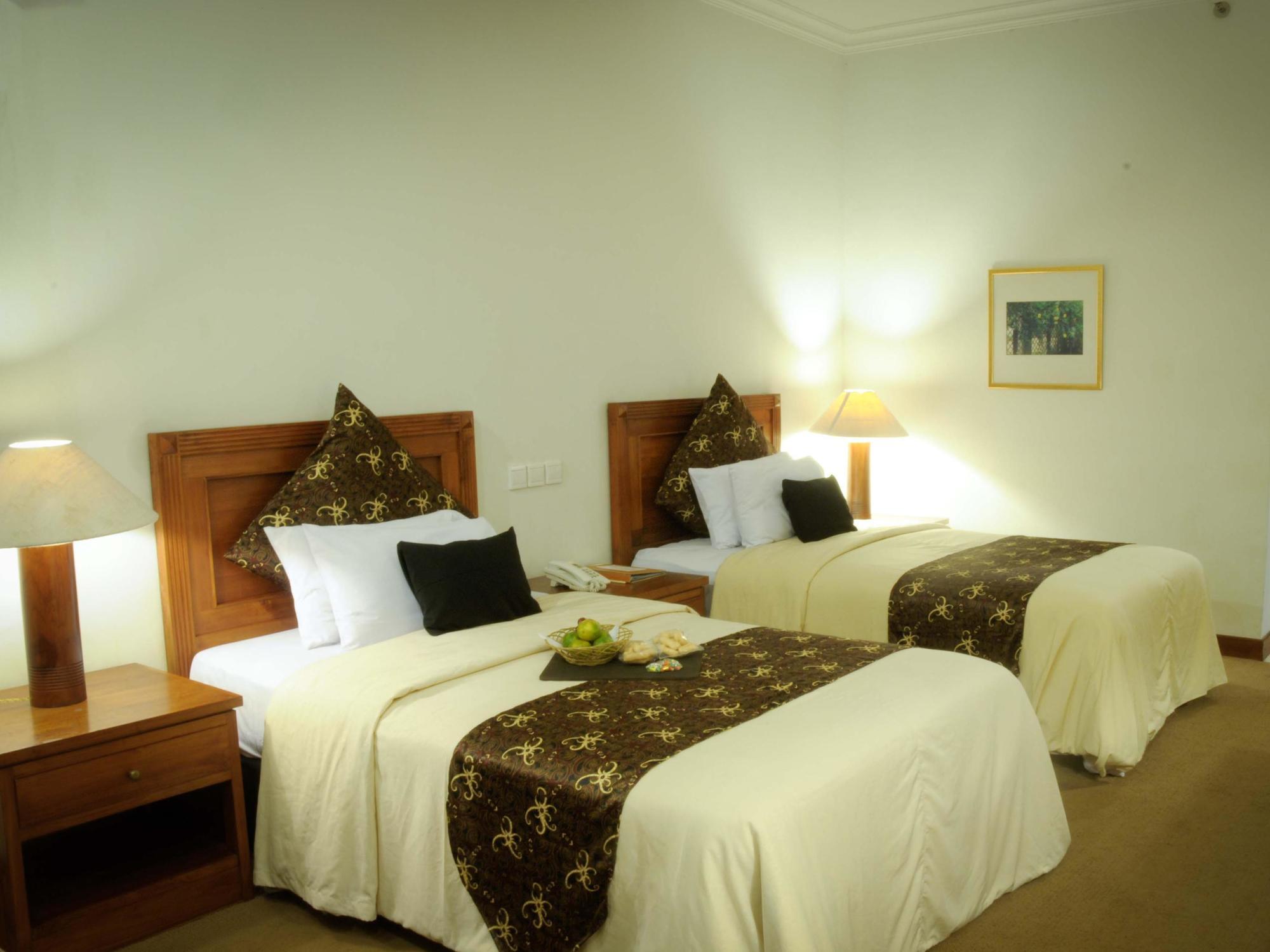 Mesra Business & Resort Hotel Samarinda Kültér fotó