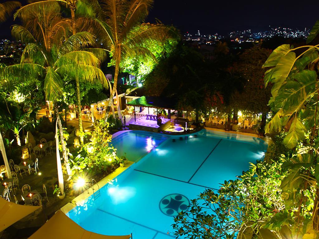 Mesra Business & Resort Hotel Samarinda Kültér fotó