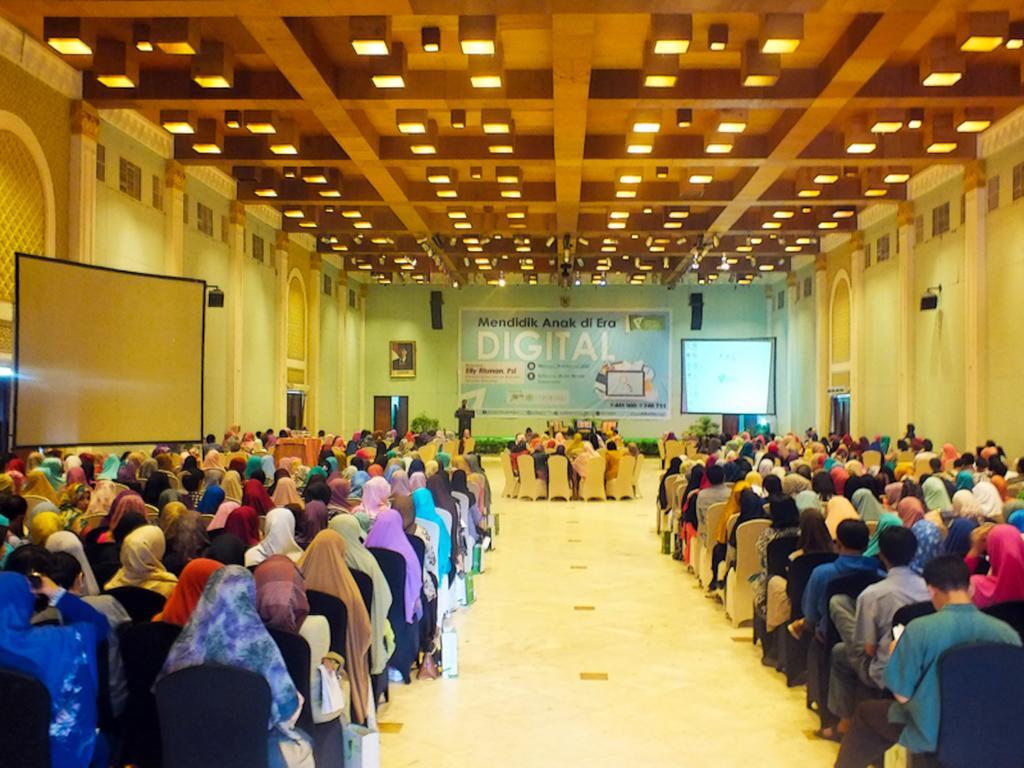 Mesra Business & Resort Hotel Samarinda Kültér fotó