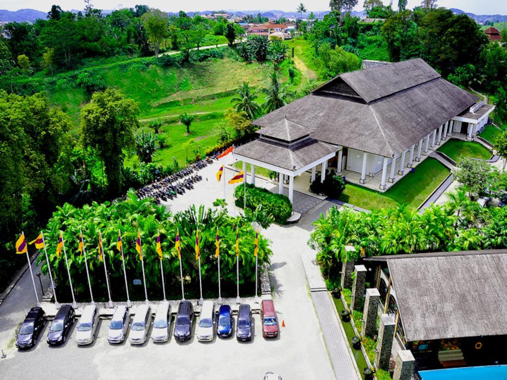 Mesra Business & Resort Hotel Samarinda Kültér fotó